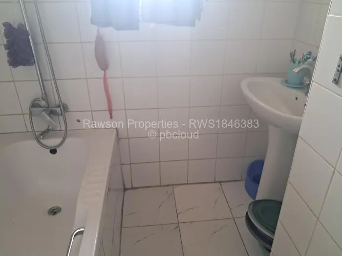 2 Bedroom Cottage/Garden Flat for Sale in Madokero Estates, Harare