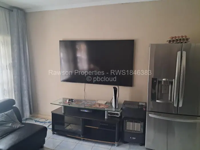 2 Bedroom Cottage/Garden Flat for Sale in Madokero Estates, Harare