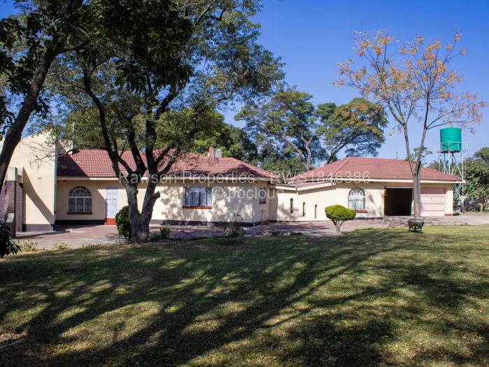 4 Bedroom House for Sale in Waterfalls, Harare