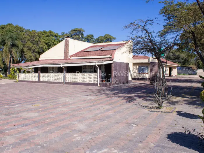 4 Bedroom House for Sale in Waterfalls, Harare