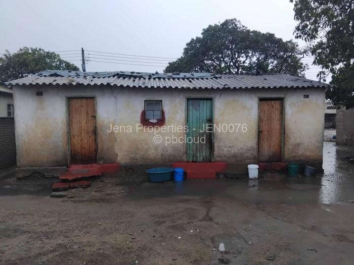 4 Bedroom House for Sale in St Marys, Chitungwiza