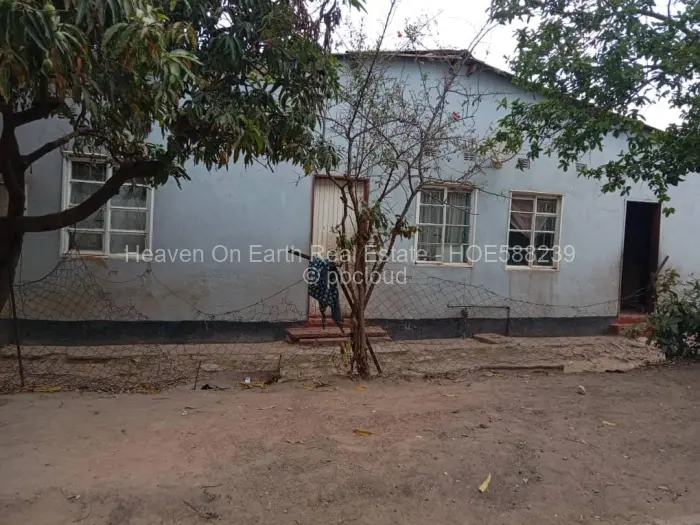House for Sale in Mufakose, Harare