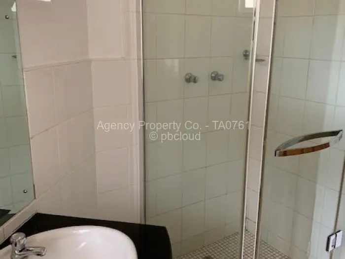 Townhouse/Cluster to Rent in Borrowdale, Harare