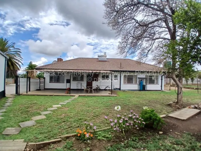 4 Bedroom House for Sale in Woodlands, Bulawayo