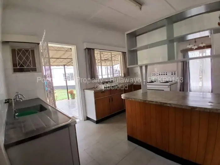 4 Bedroom House for Sale in Woodlands, Bulawayo
