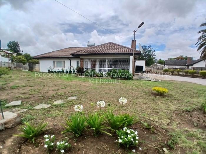 4 Bedroom House for Sale in Woodlands, Bulawayo