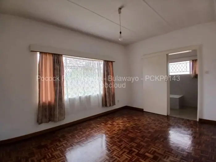 4 Bedroom House for Sale in Woodlands, Bulawayo