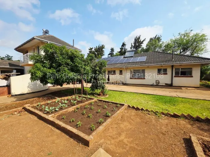 5 Bedroom House for Sale in Parklands, Bulawayo