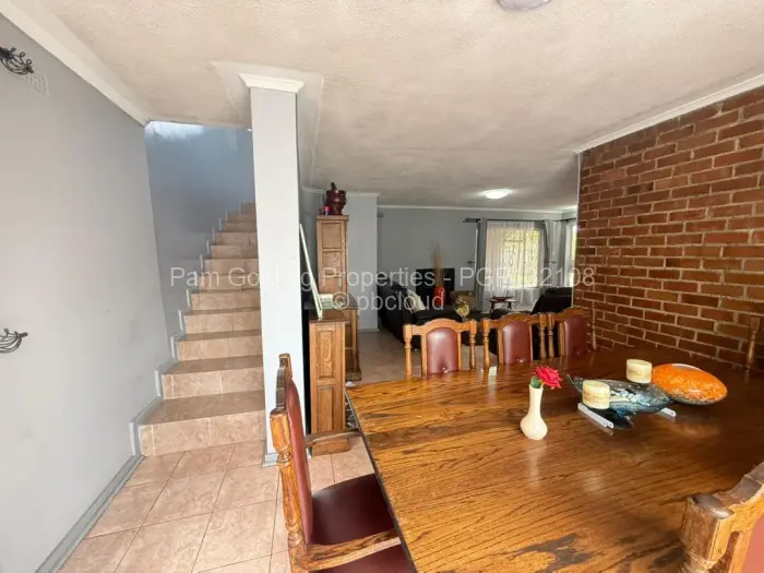 5 Bedroom House for Sale in Parklands, Bulawayo