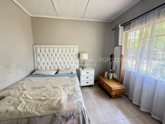 5 Bedroom House for Sale in Parklands, Bulawayo