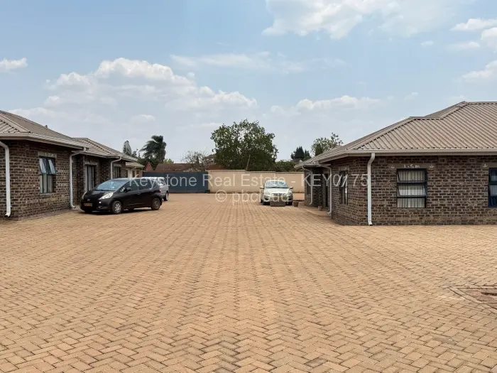 Townhouse/Cluster for Sale in Meyrick Park, Harare