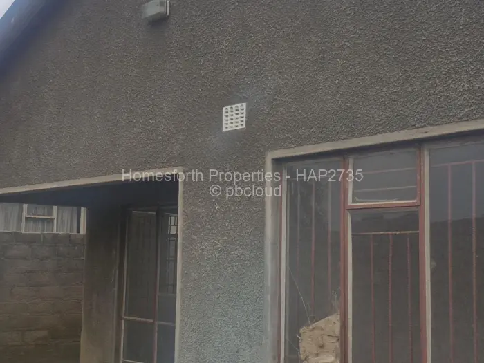 4 Bedroom House for Sale in Chitungwiza, Chitungwiza