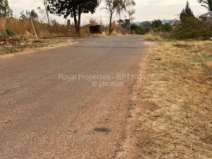 7 Bedroom House for Sale in Hogerty Hill, Harare