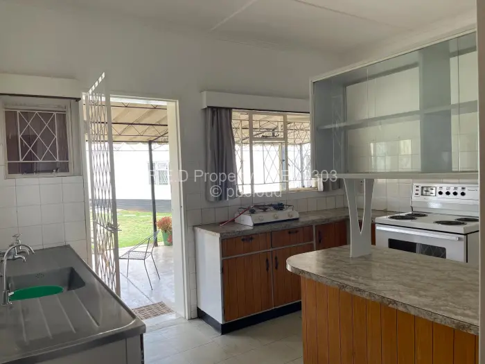 4 Bedroom House for Sale in Woodlands, Bulawayo