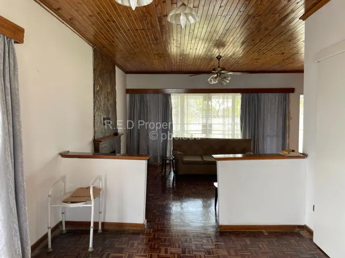 4 Bedroom House for Sale in Woodlands, Bulawayo