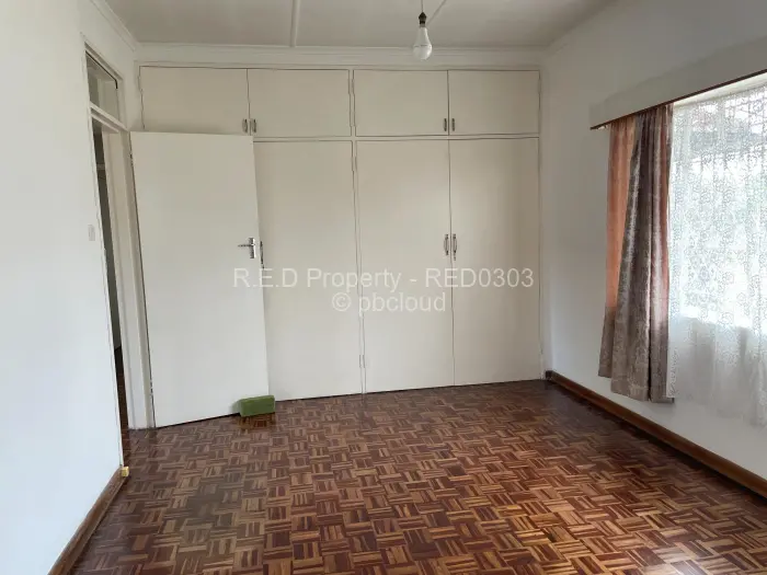 4 Bedroom House for Sale in Woodlands, Bulawayo