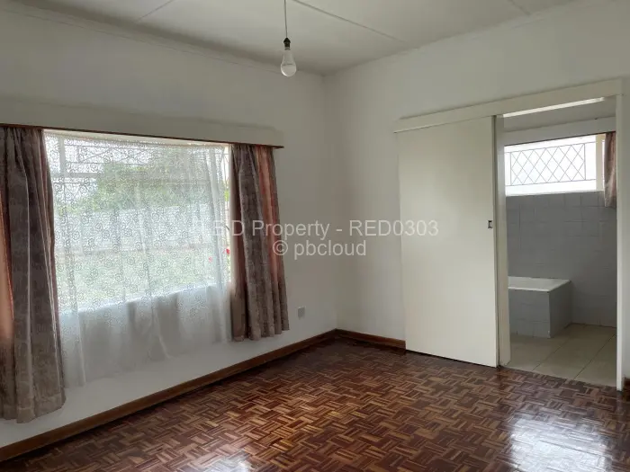 4 Bedroom House for Sale in Woodlands, Bulawayo