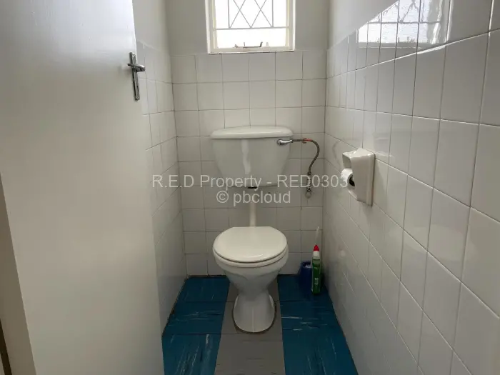 4 Bedroom House for Sale in Woodlands, Bulawayo