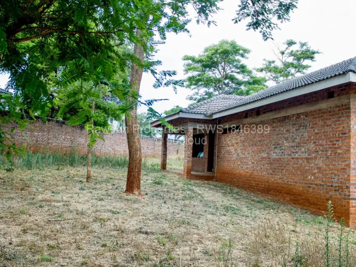 2 Bedroom House for Sale in Gletwin Park, Harare