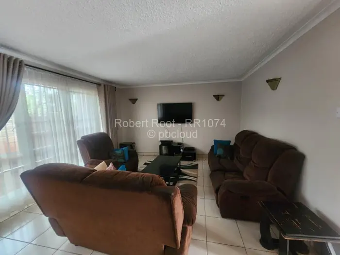 Flat/Apartment to Rent in Marlborough, Harare