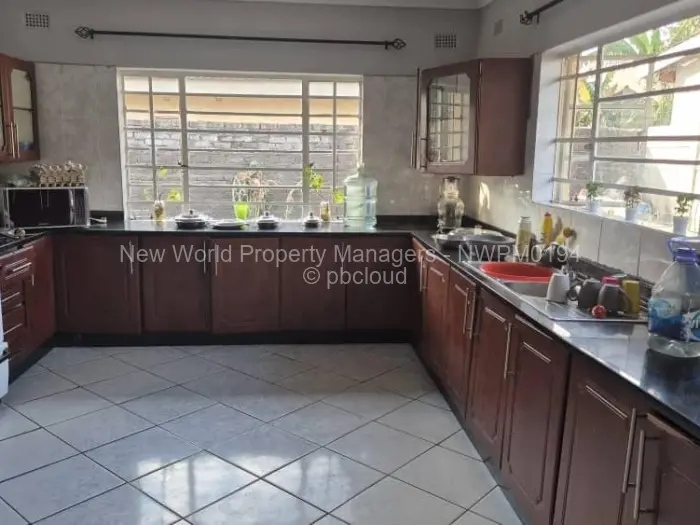 4 Bedroom House for Sale in Mainway Meadows, Harare