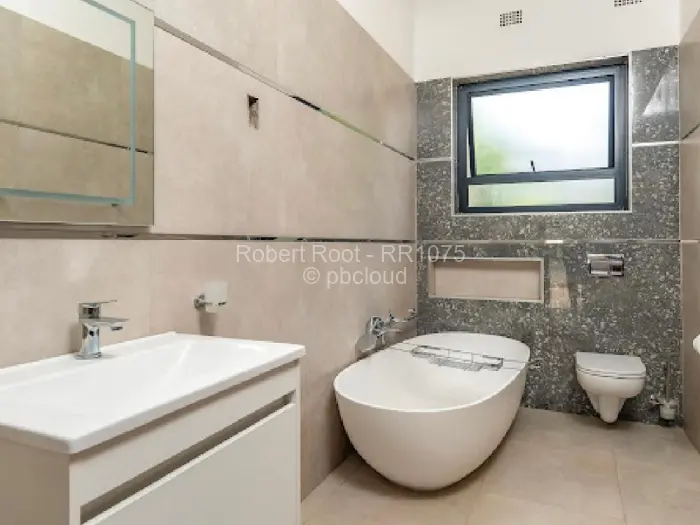 Townhouse/Cluster for Sale in Borrowdale Brooke, Harare