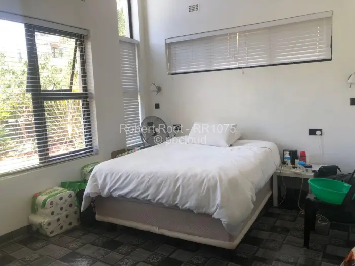 Townhouse/Cluster for Sale in Borrowdale Brooke, Harare