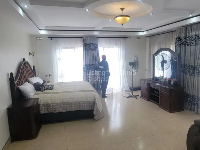6 Bedroom House to Rent in Pomona, Harare
