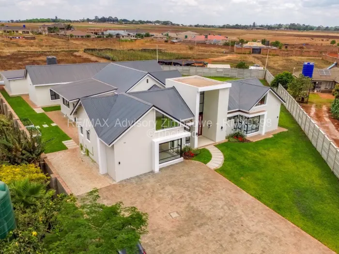 5 Bedroom House for Sale in Mount Pleasant Heights, Harare