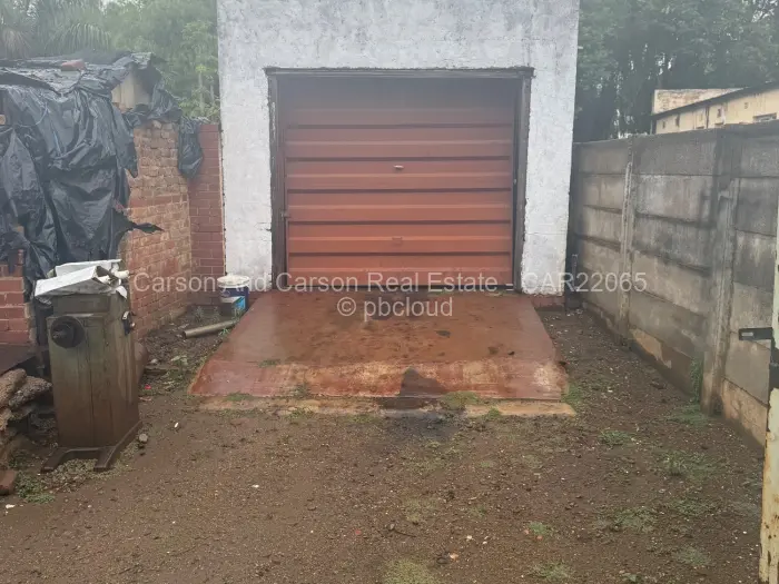 4 Bedroom House for Sale in Malindela, Bulawayo