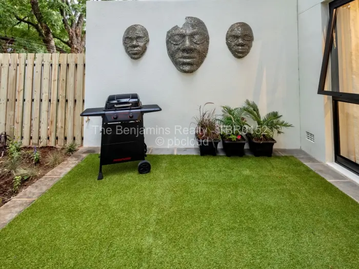 Townhouse/Cluster to Rent in Vainona, Harare