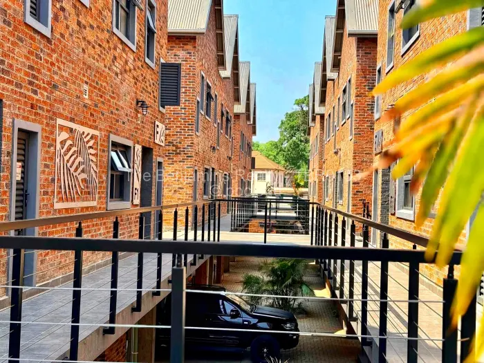 Townhouse/Cluster to Rent in Avondale, Harare