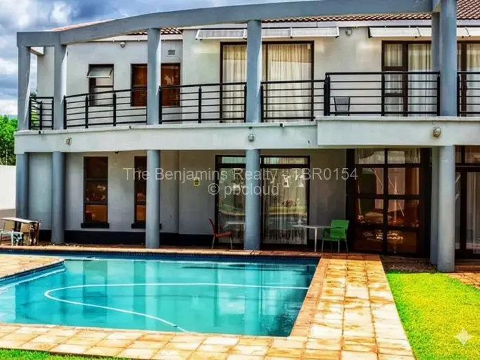 9 Bedroom House to Rent in Pomona, Harare