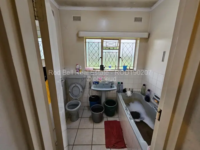 2 Bedroom House for Sale in Eastlea, Harare