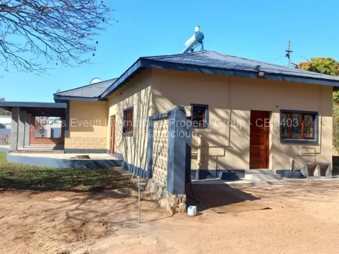 4 Bedroom House for Sale in Hillside Byo, Bulawayo