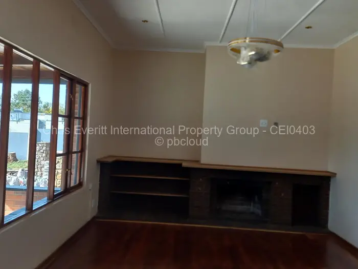 4 Bedroom House for Sale in Hillside Byo, Bulawayo