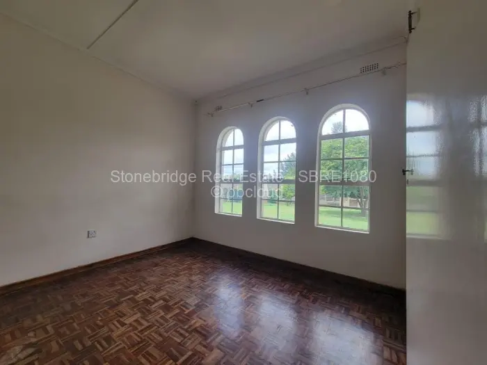 5 Bedroom House for Sale in Kumalo, Bulawayo