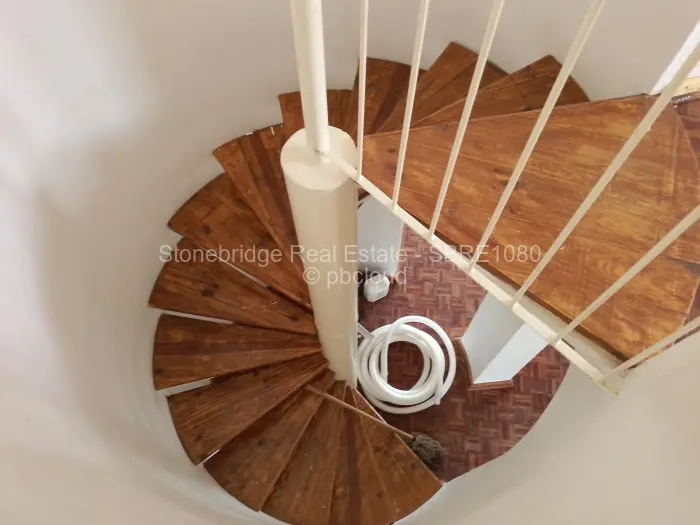 5 Bedroom House for Sale in Kumalo, Bulawayo