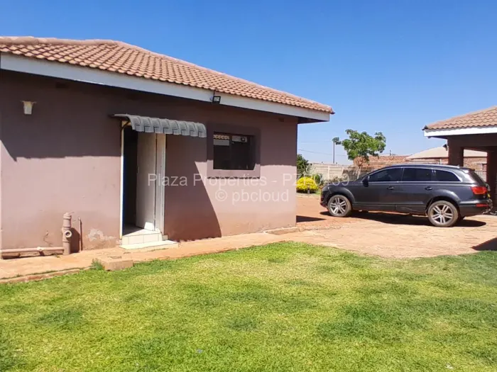 5 Bedroom House for Sale in Hogerty Hill, Harare