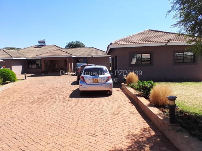 5 Bedroom House for Sale in Hogerty Hill, Harare