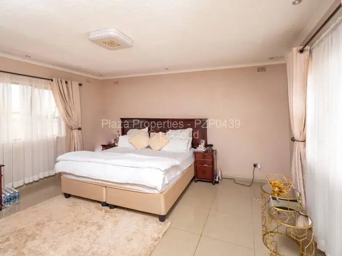 5 Bedroom House for Sale in Hogerty Hill, Harare