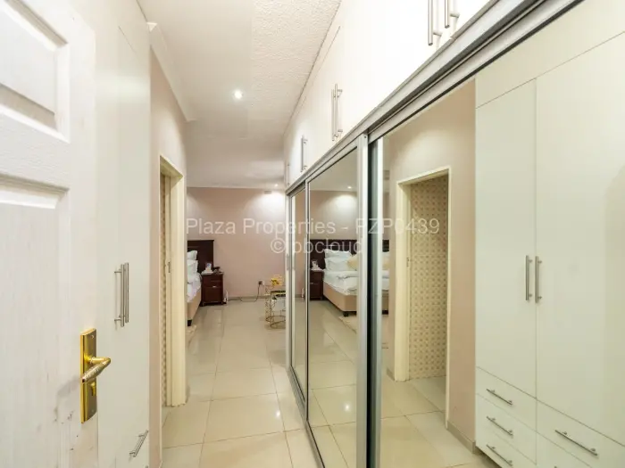 5 Bedroom House for Sale in Hogerty Hill, Harare