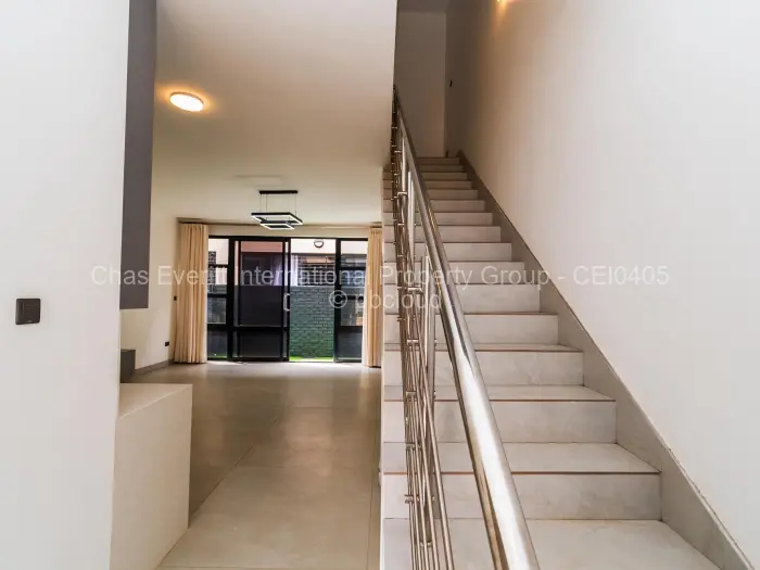 Townhouse/Cluster to Rent in Borrowdale West, Harare