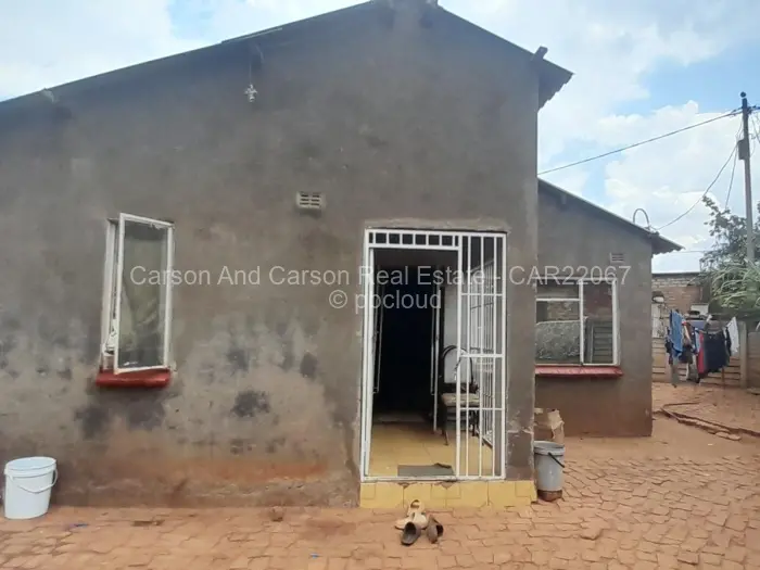 4 Bedroom House for Sale in Dzivarasekwa, Harare
