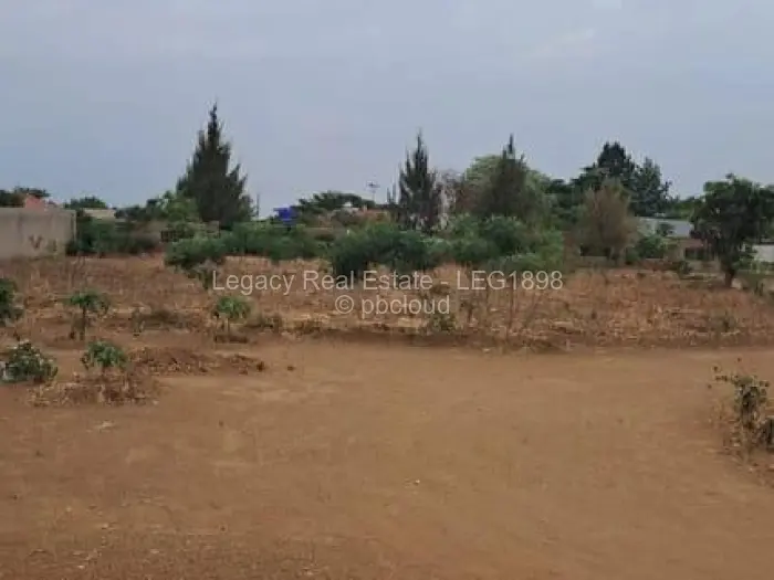 Residential Stand for Sale in Norton, Norton