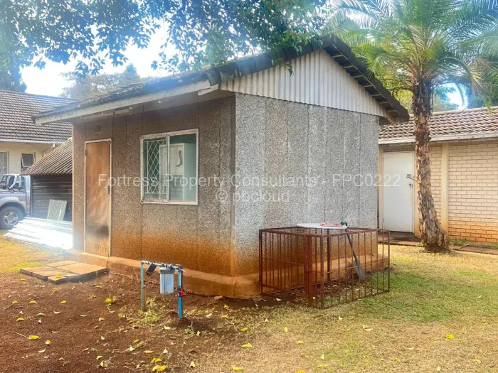 4 Bedroom House to Rent in Northwood, Harare