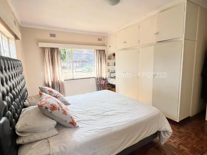 4 Bedroom House to Rent in Northwood, Harare