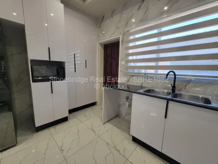 Townhouse/Cluster for Sale in Buena Vista, Bulawayo