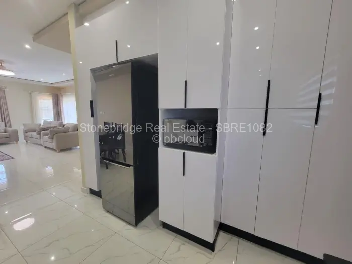 Townhouse/Cluster for Sale in Buena Vista, Bulawayo