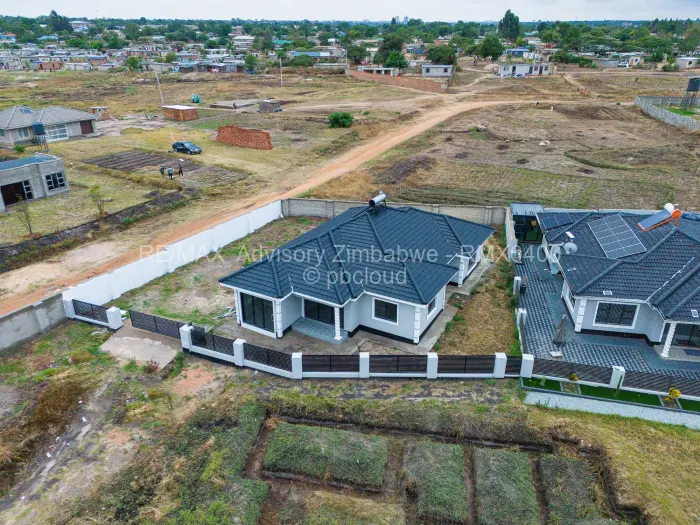 Townhouse/Cluster for Sale in Hatfield, Harare